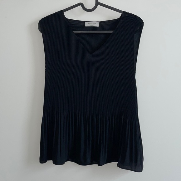 Babaton Black Ruffled Top - Picture 1 of 3